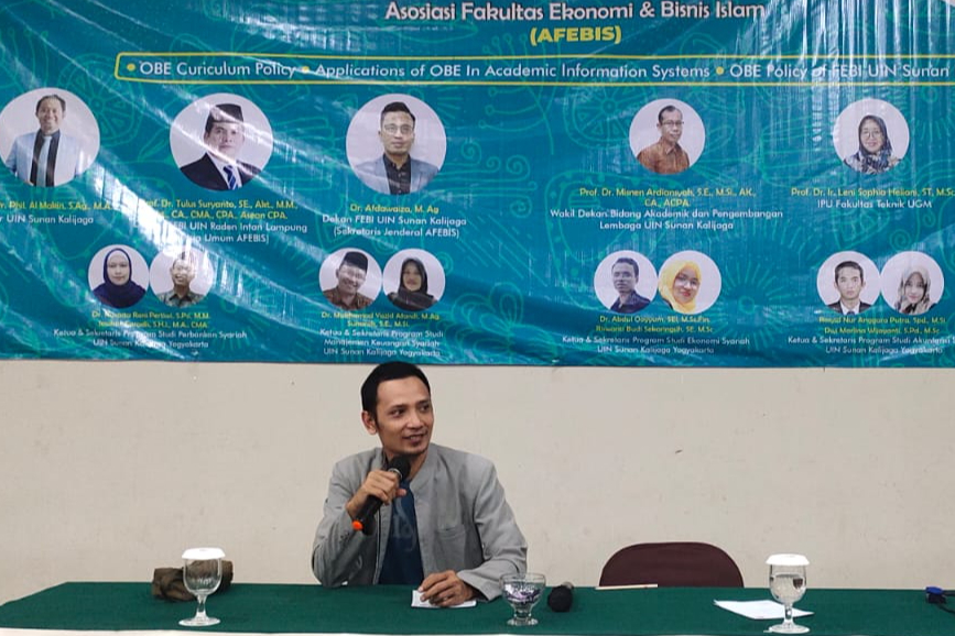 Pendidikan sutradara ekonom handal